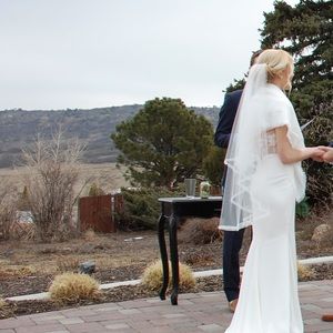 Sara Gabriel Lesley Veil in Pale Ivory